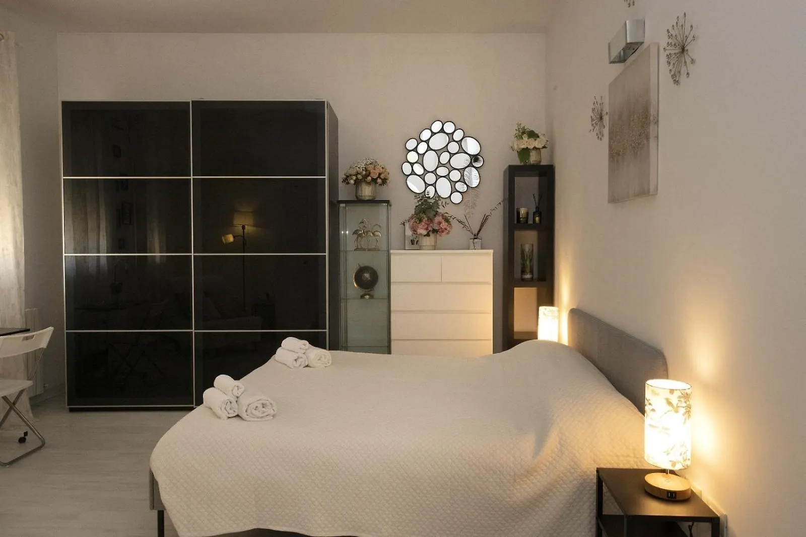 Amazing Serenity Flat For 7, Ac, Historic Center Faenza 0*,  Ιταλία